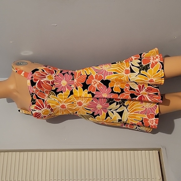 AUW Dresses & Skirts - ❤️ NWT COLORFUL FLORAL MINI DRESS SIZE SMALL
